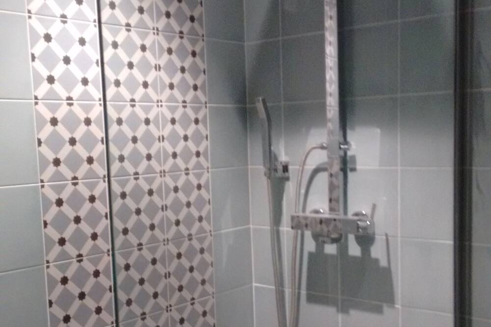 Photo of Bathroom in Ceret