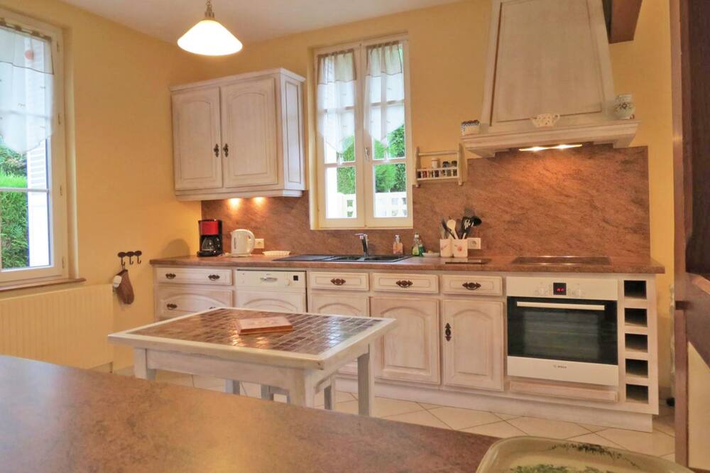Photo of Kitchen in Criquetot-lʼEsneval