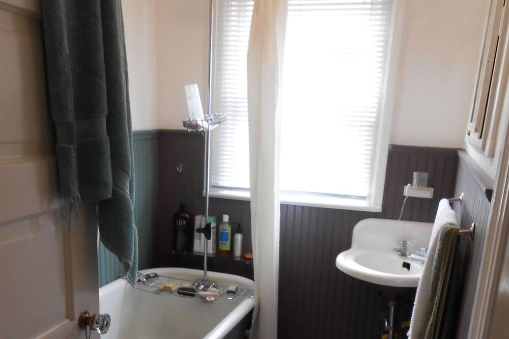 Photo of Bathroom in Harrison/Denny-Blaine