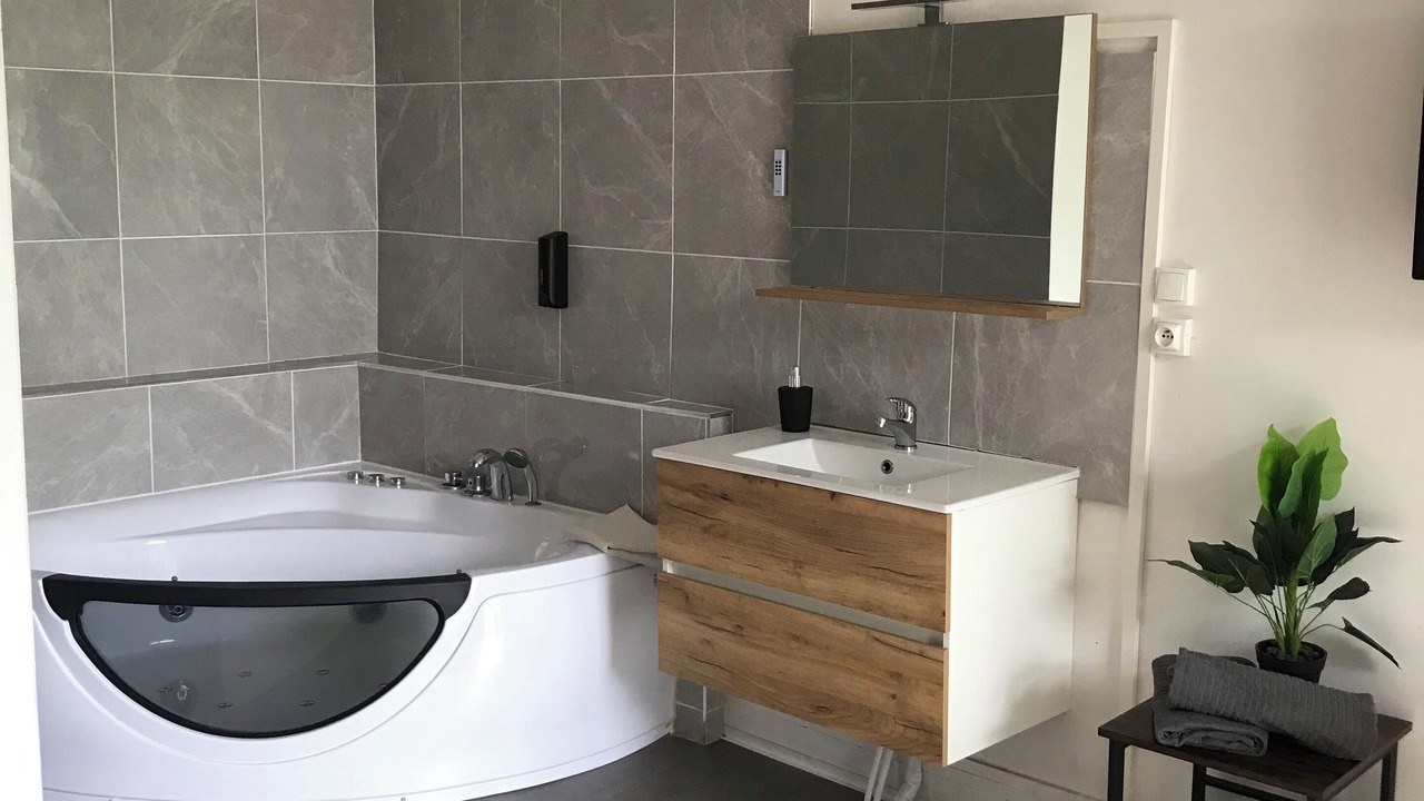 Photo of Others in Alencon