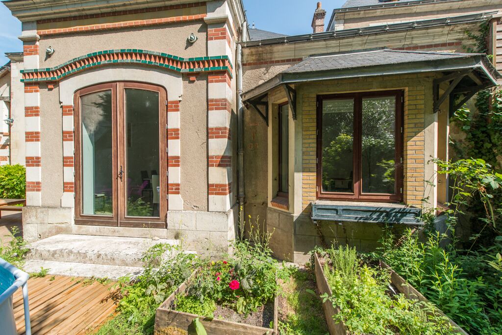 Photo of Buildings in Montlouis-sur-Loire