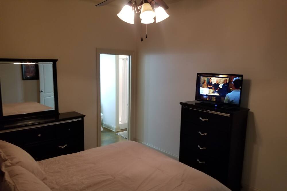 Photo of Bedroom in Pine Grove