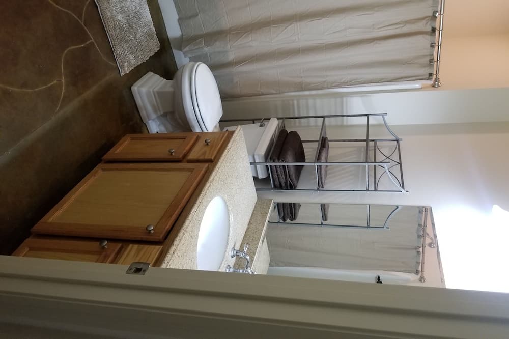 Photo of Bedroom in Pine Grove