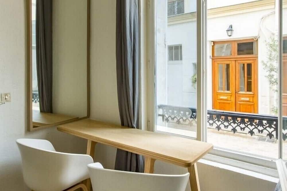 Photo of Bedroom in Notre-Dame-des-Champs