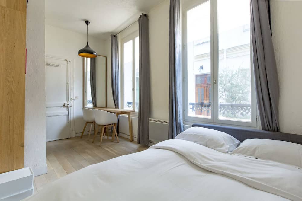 Photo of Bedroom in Notre-Dame-des-Champs