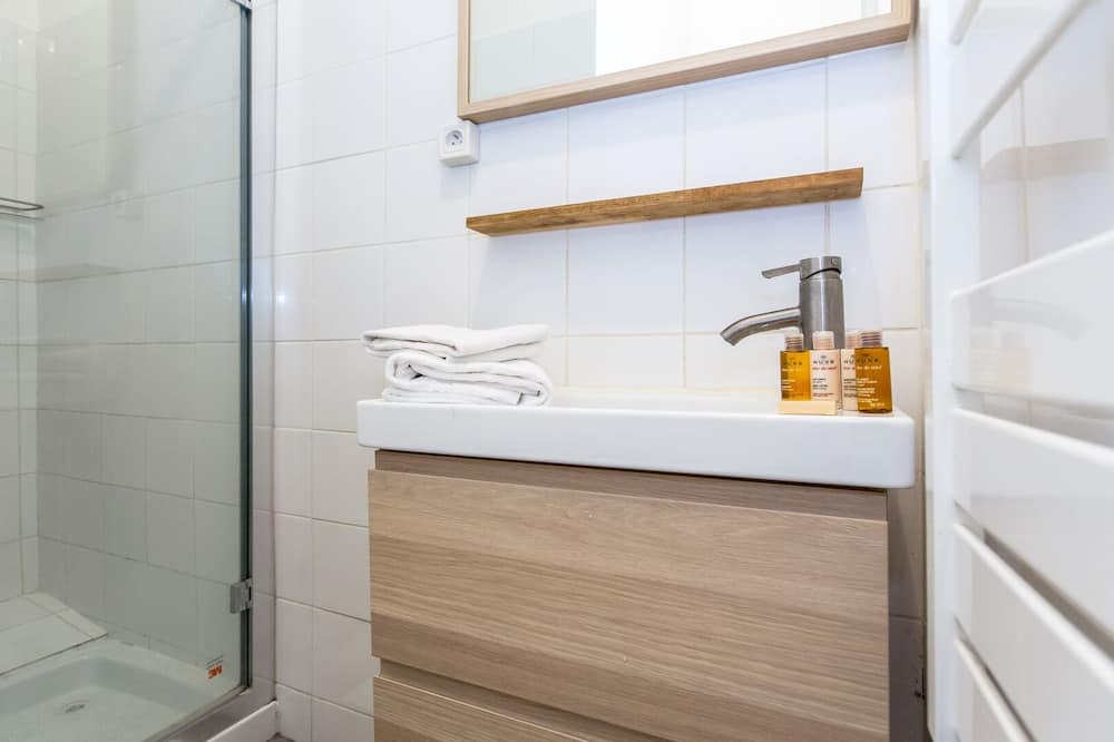 Photo of Bathroom in Notre-Dame-des-Champs