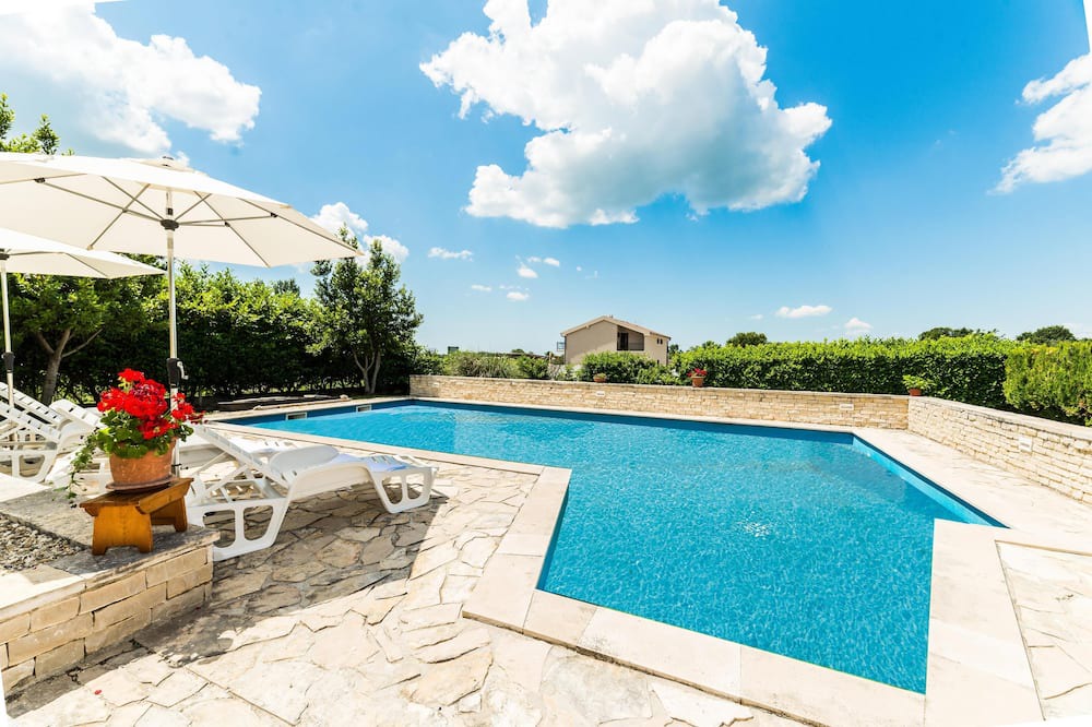 Photo of Outdoor in Lovinac
