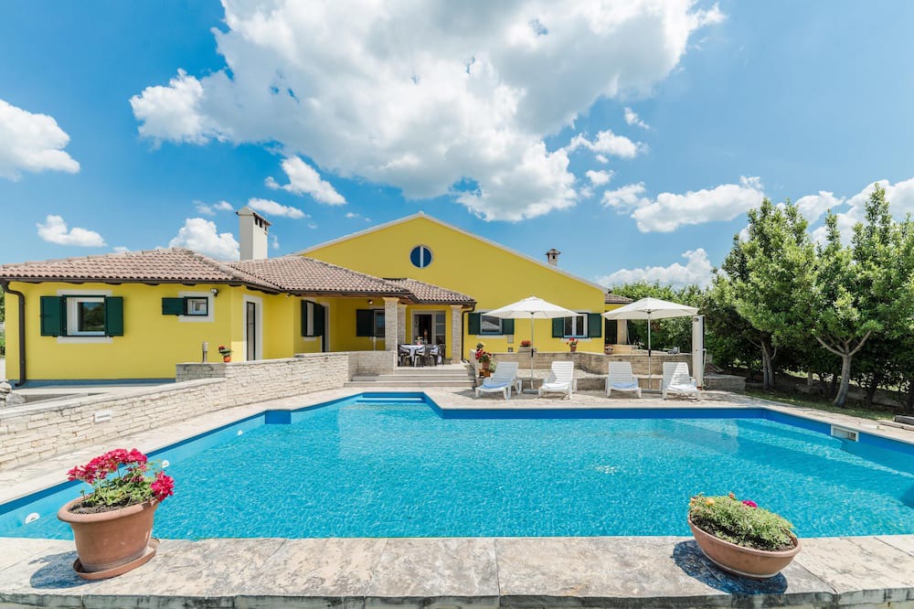 Photo of Outdoor in Lovinac