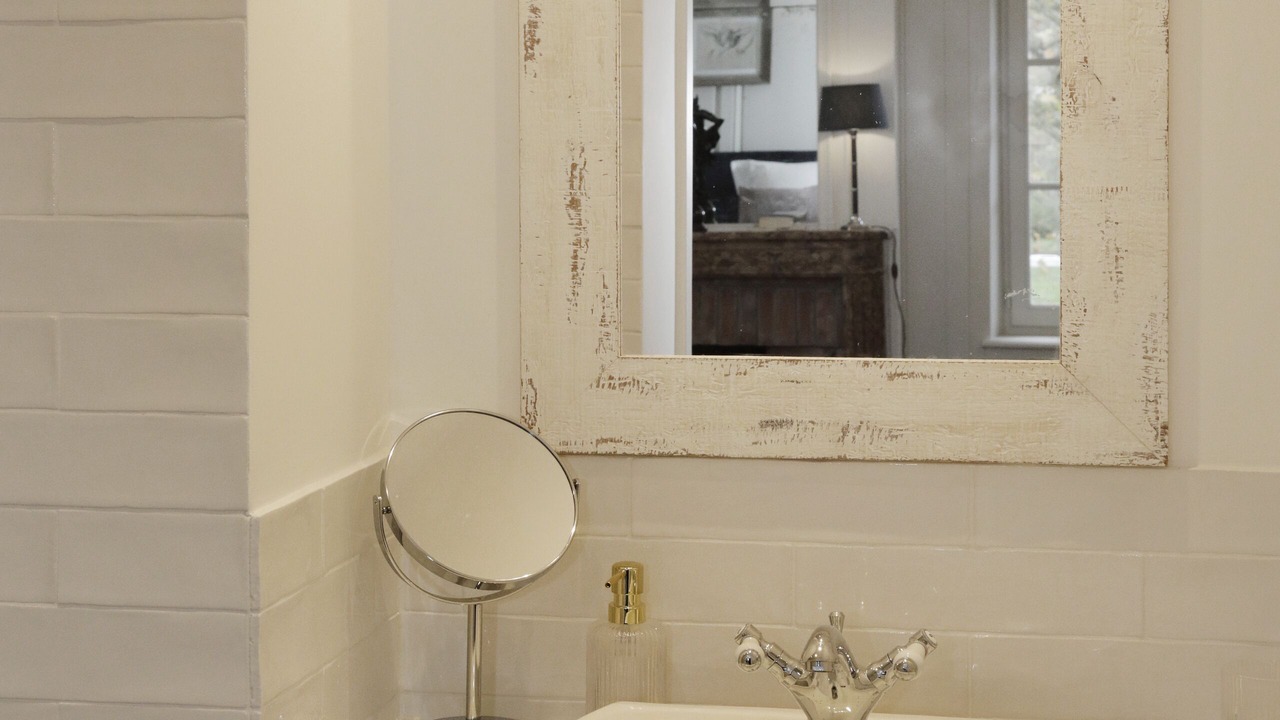 Photo of Bathroom in Le Plessis-Luzarches