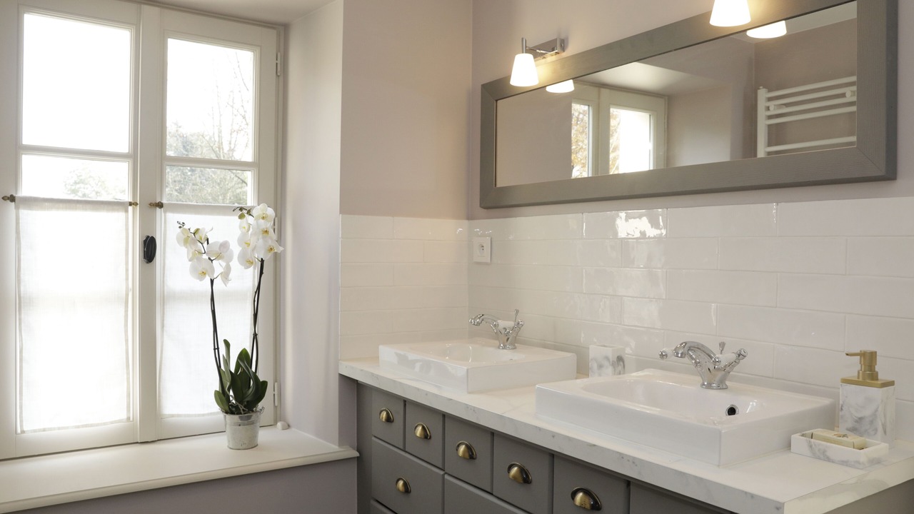 Photo of Bathroom in Le Plessis-Luzarches