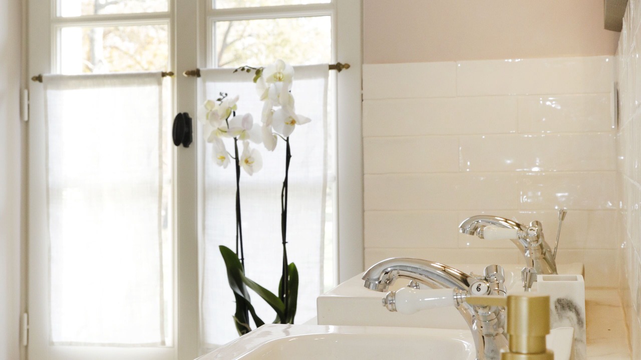 Photo of Bathroom in Le Plessis-Luzarches