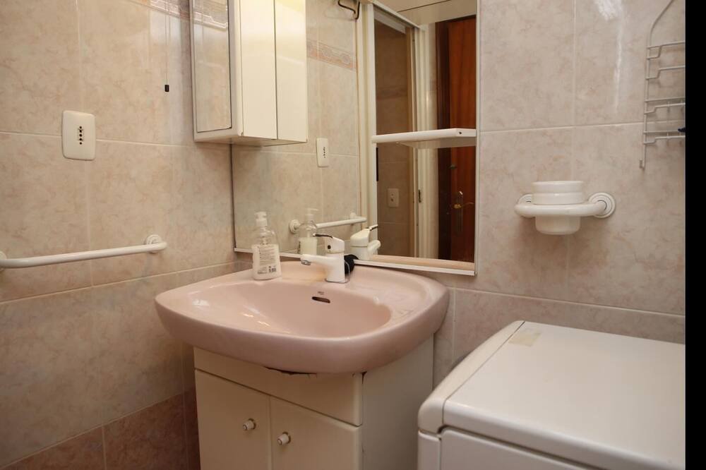 Photo of Bathroom in Torredembarra