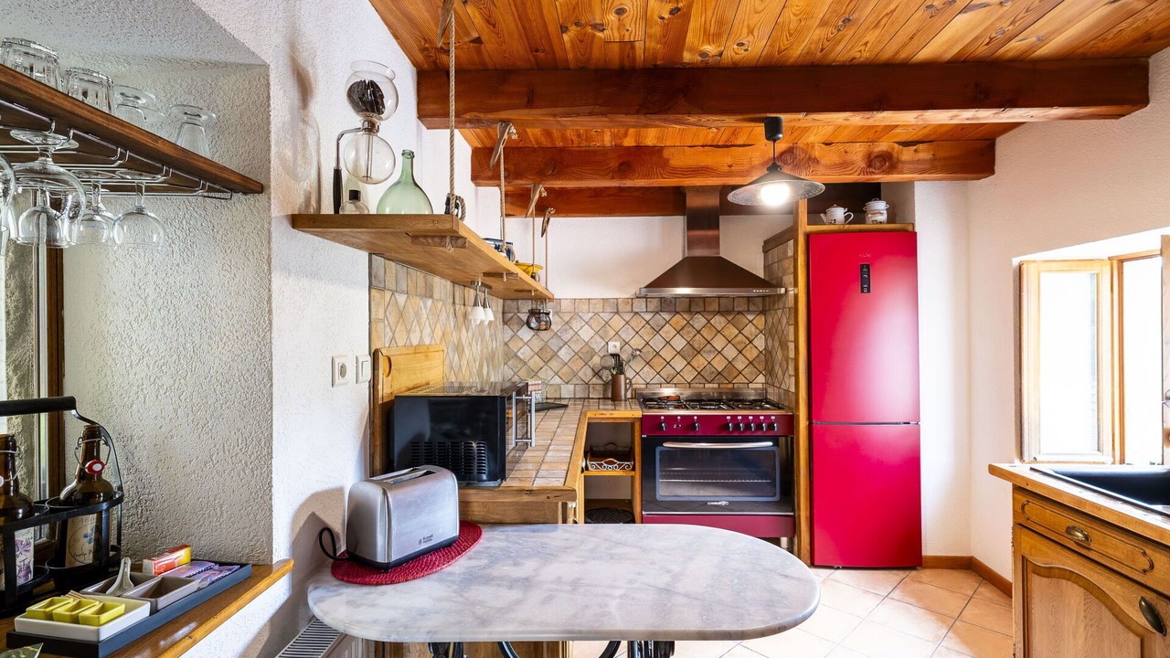 Photo of Kitchen in Sainte-Marguerite-Lafigere