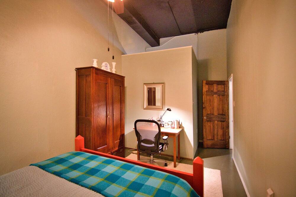 Photo of Bedroom in Mason