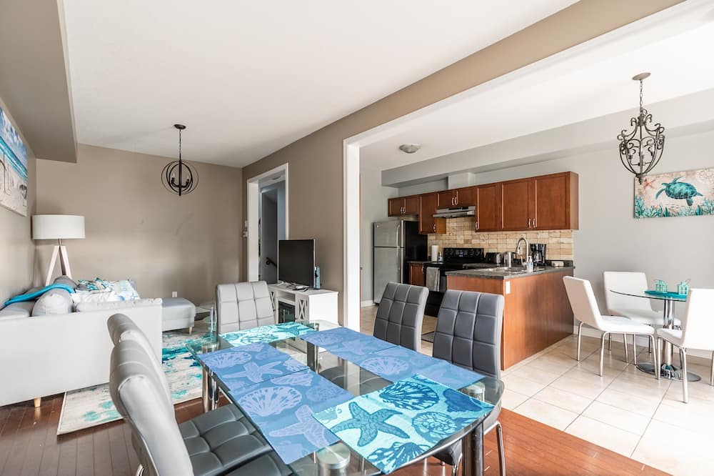 Photo of Bedroom in Stoney Creek