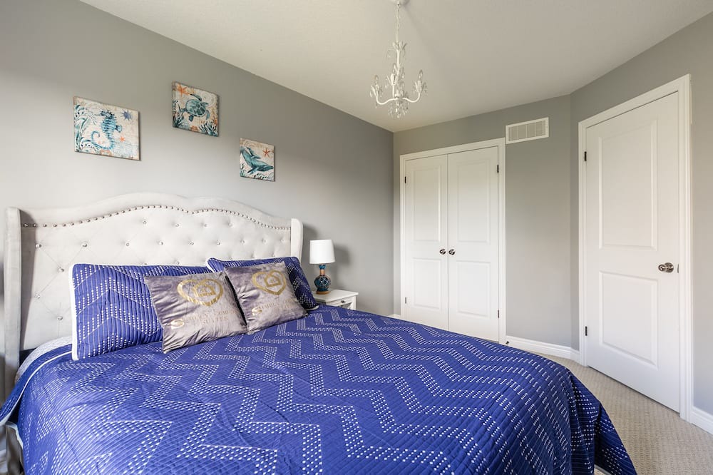 Photo of Bedroom in Stoney Creek