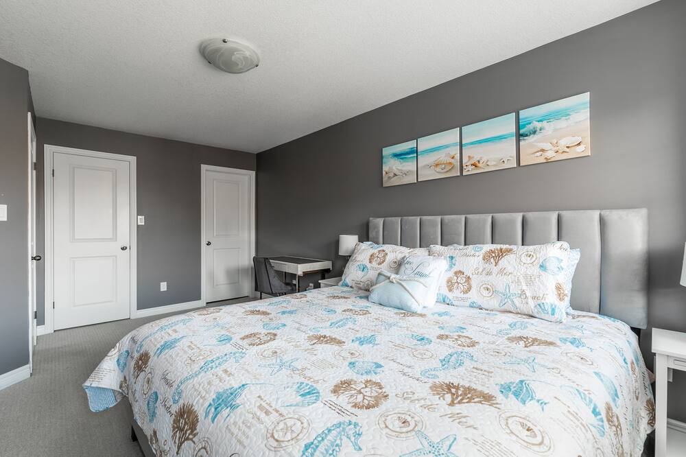 Photo of Bedroom in Stoney Creek