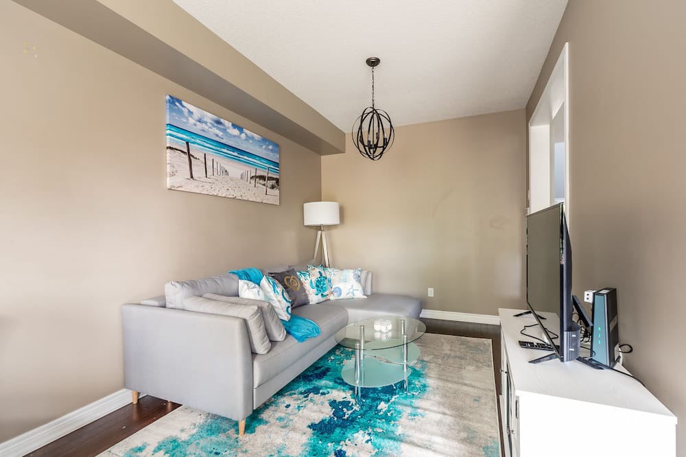 Photo of Bedroom in Stoney Creek