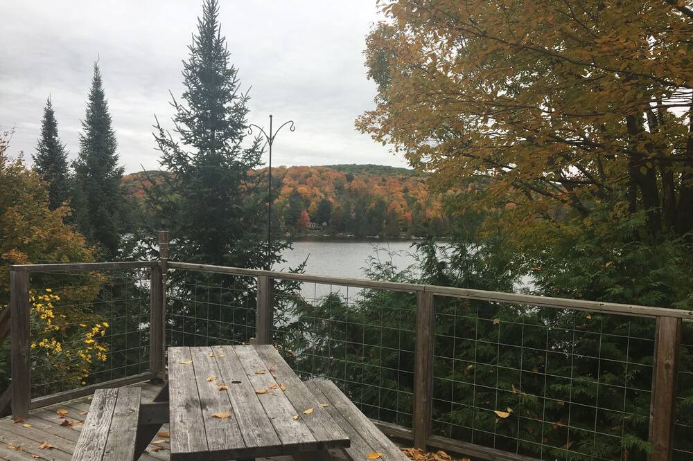 Photo of Patio Balcony in La Peche