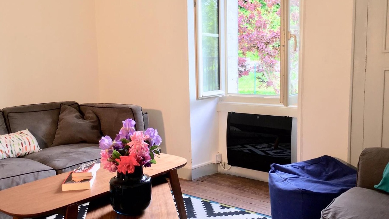 Photo of Livingroom in Nuits