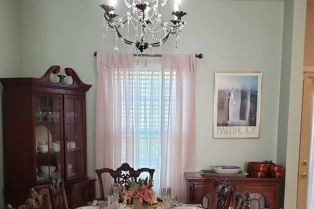 Photo of Kitchen in Garrison