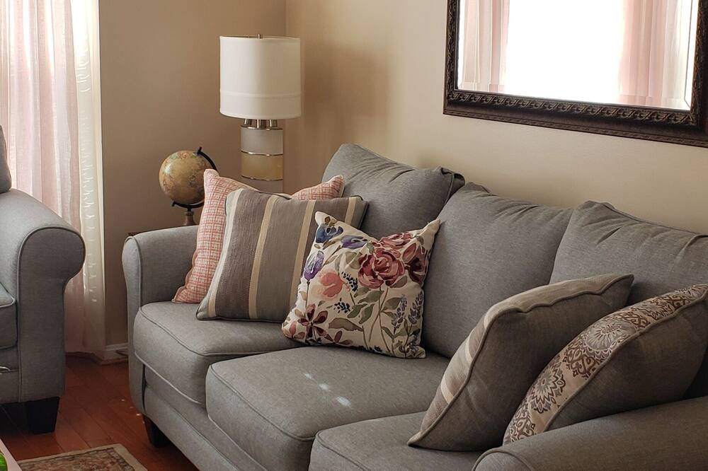 Photo of Livingroom in Garrison