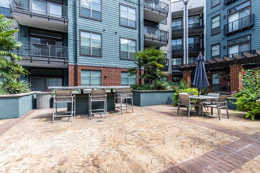 Photo of Patio Balcony in Deep Ellum