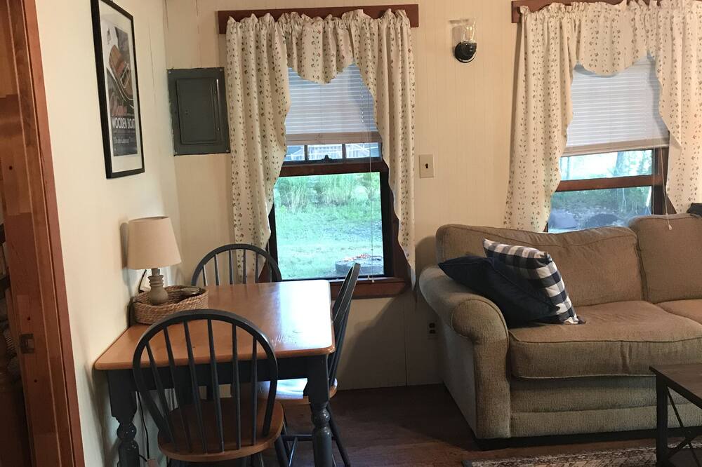 Photo of Livingroom in Harrison