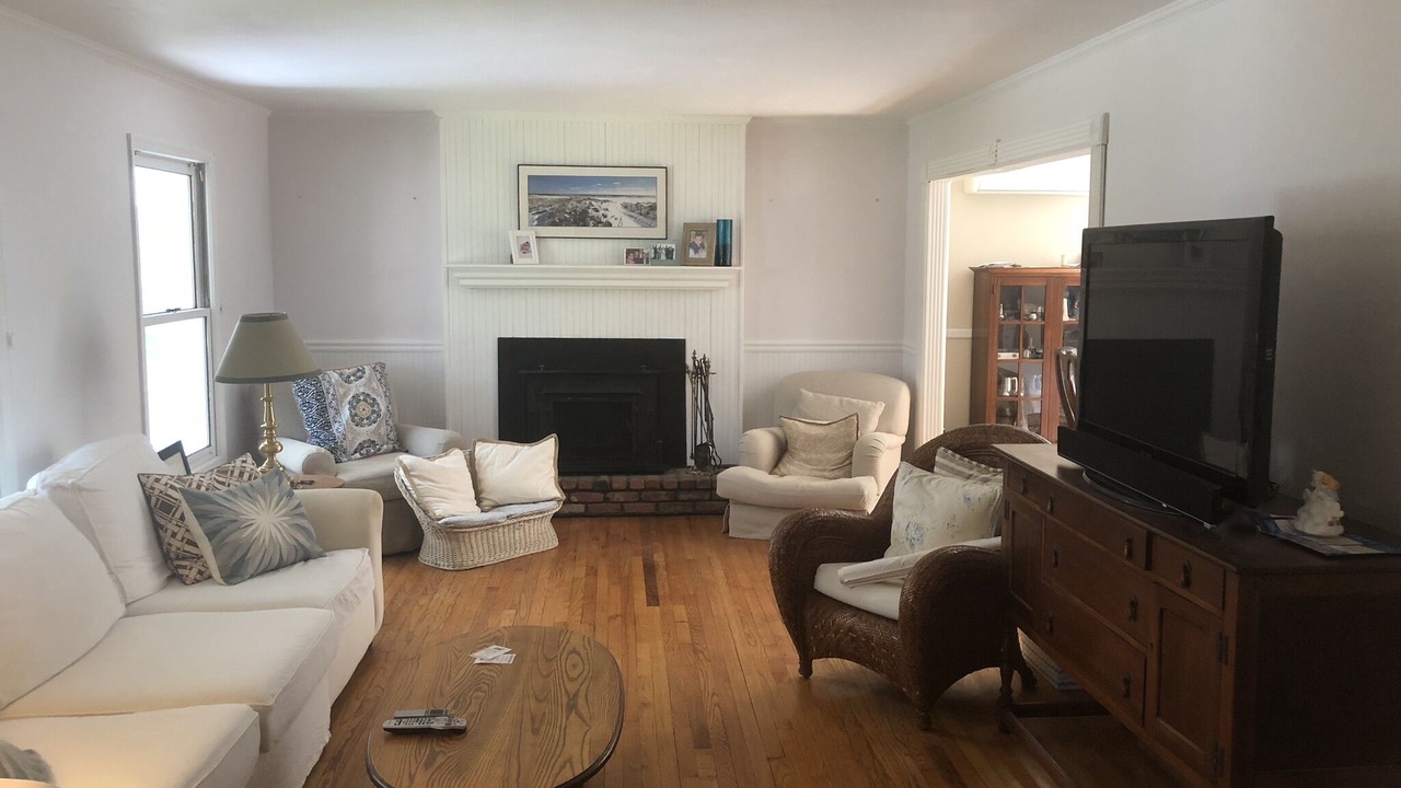 Photo of Livingroom in Quogue