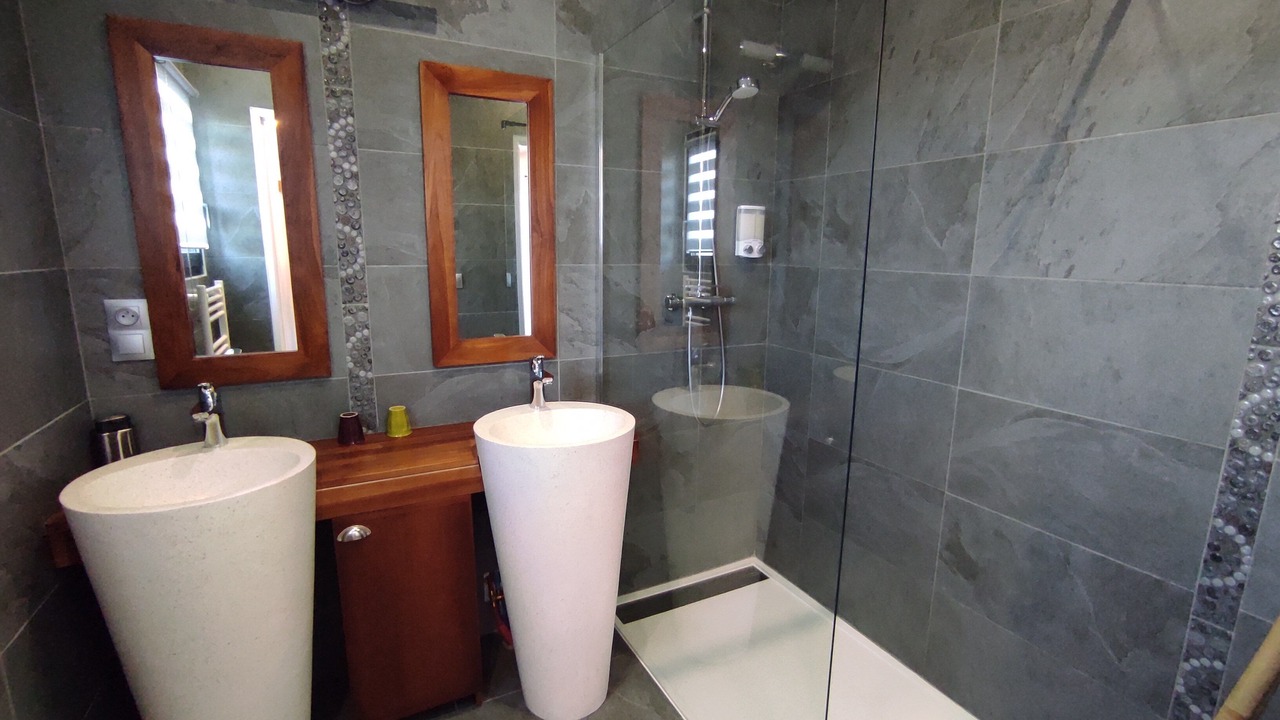 Photo of Bathroom in Chaniers