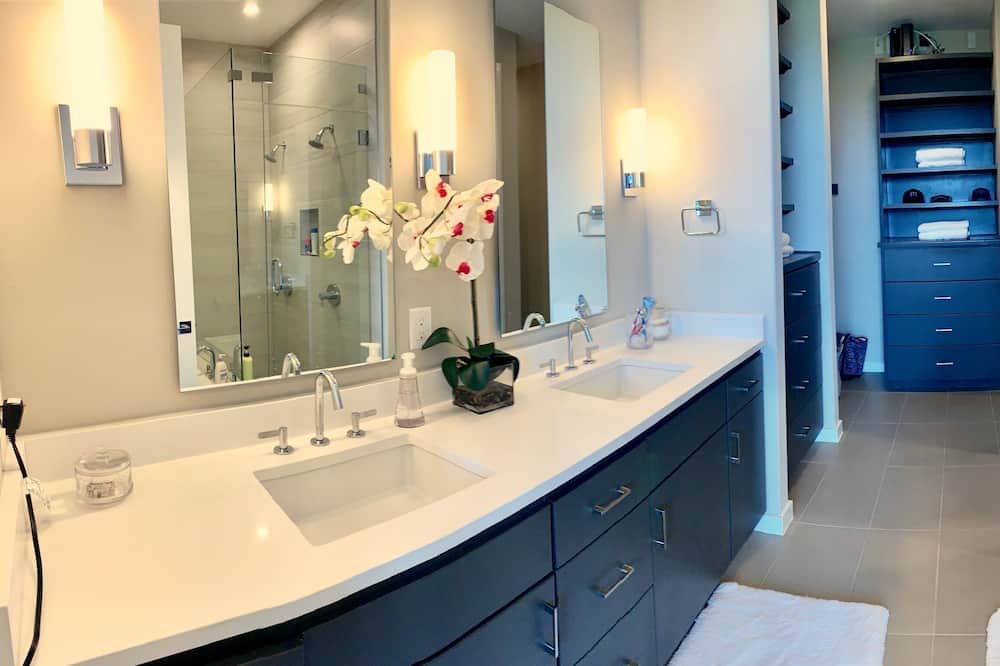 Photo of Bathroom in Hudson Bend