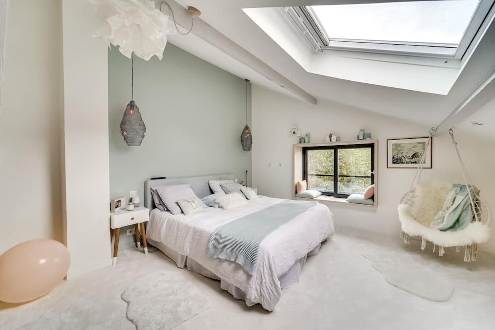 Photo of Bedroom in Colombes