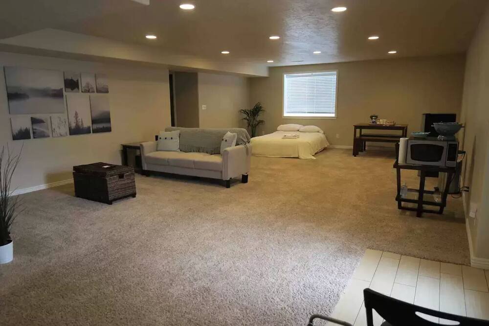 Photo of Livingroom in Tremonton