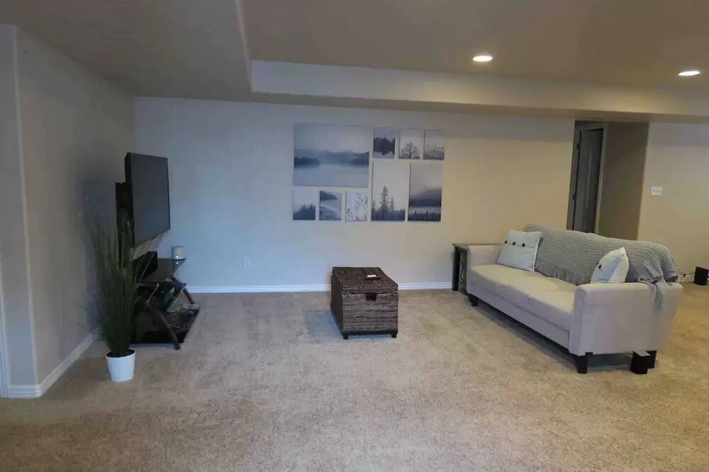 Photo of Livingroom in Tremonton