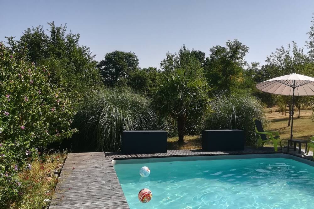 Photo of Outdoor in Villeneuve d'Aveyron