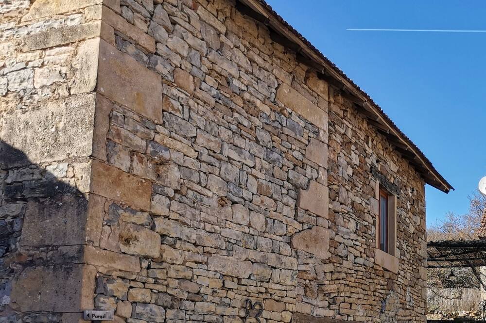 Photo of Outdoor in Villeneuve d'Aveyron