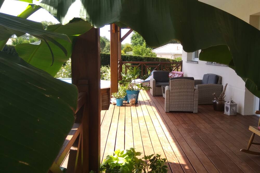 Photo of Outdoor in Saint-Aubin-de-Medoc