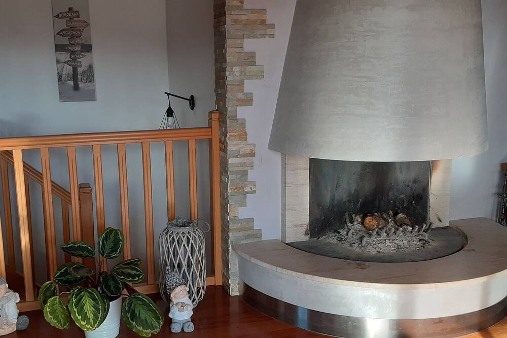 Photo of Livingroom in Saint-Aubin-de-Medoc