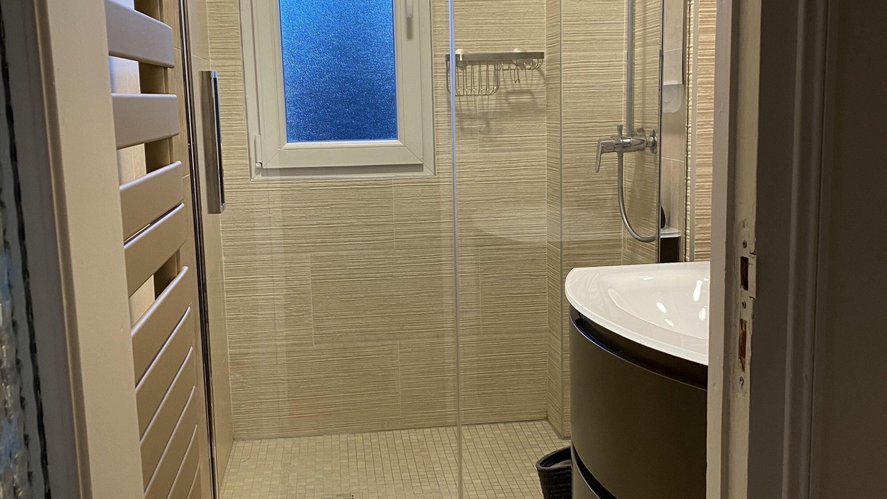 Photo of Others in Enghien-les-Bains