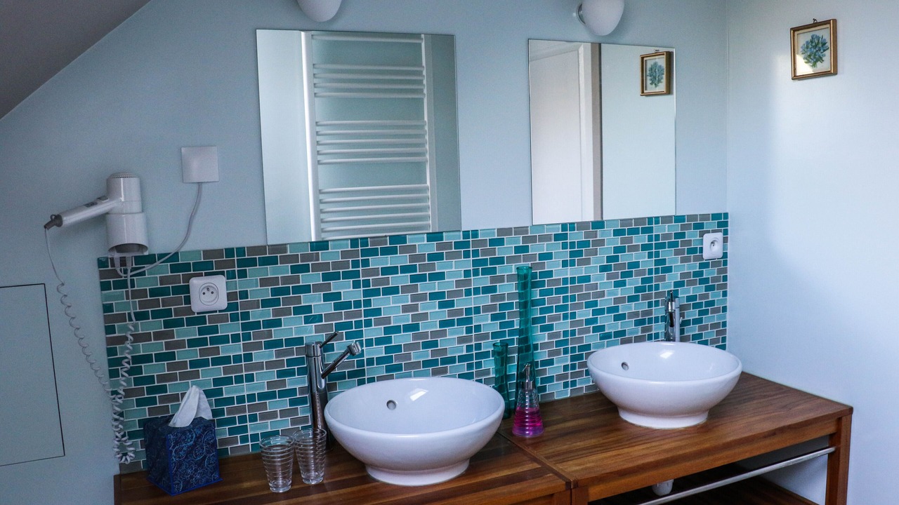 Photo of Bathroom in Vouvray