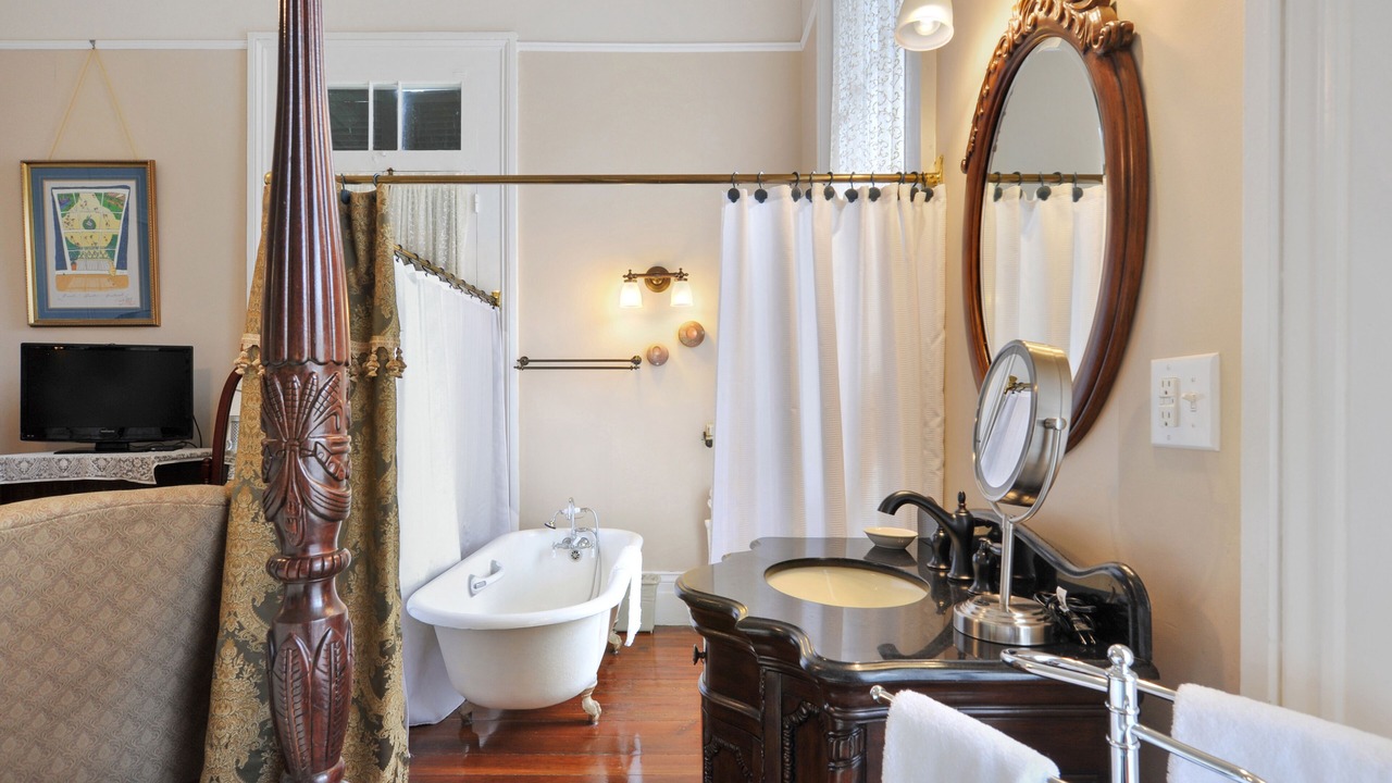 Photo of Bathroom in Esplanade Ridge