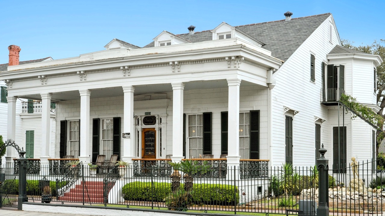 Photo of Buildings in Esplanade Ridge
