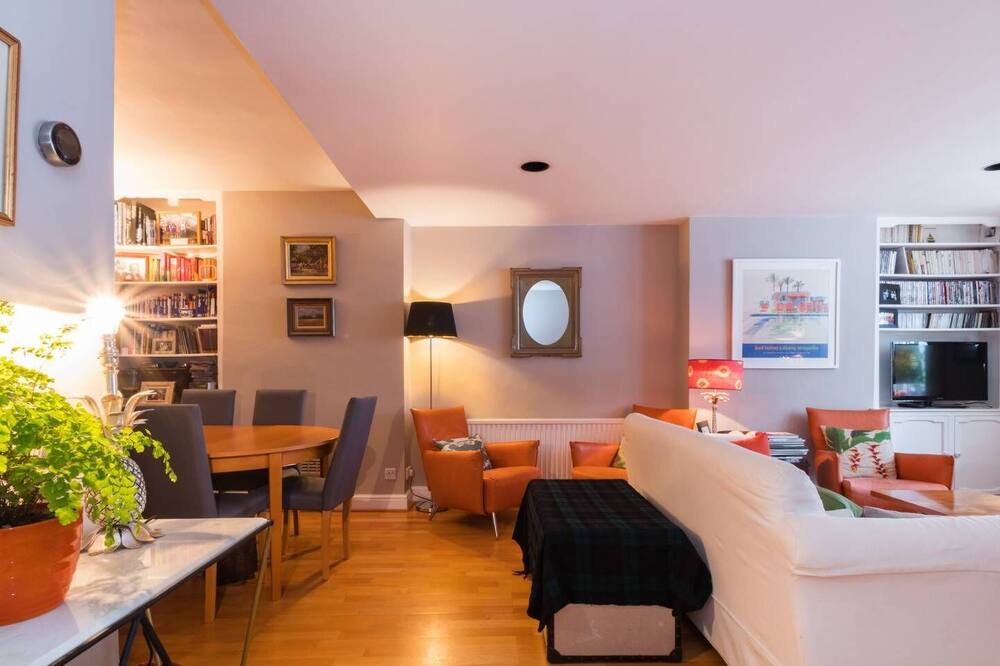 Photo of Others in West Kensington