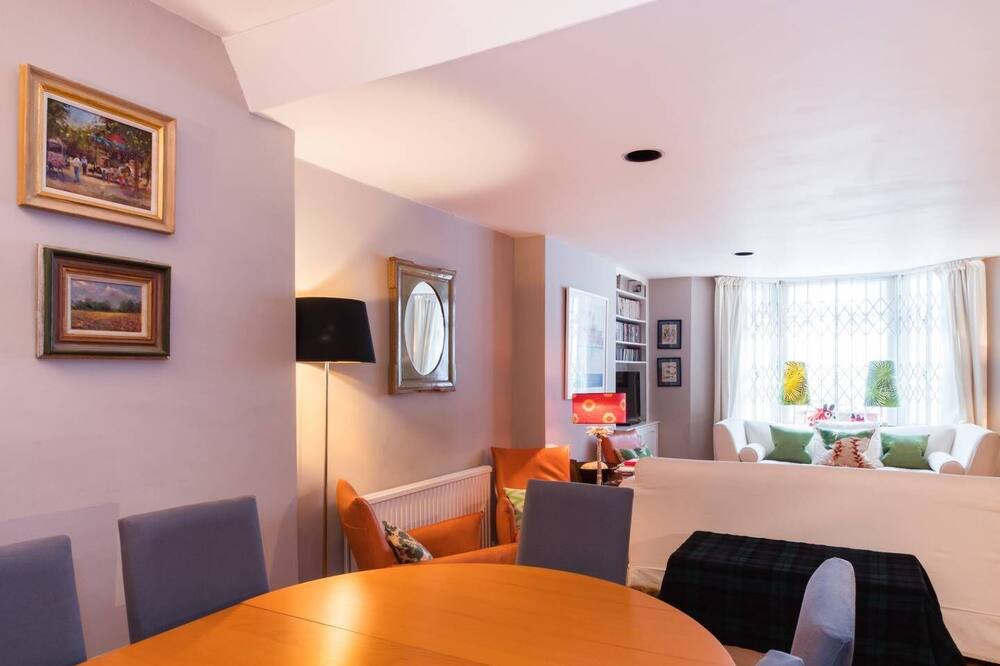 Photo of Others in West Kensington