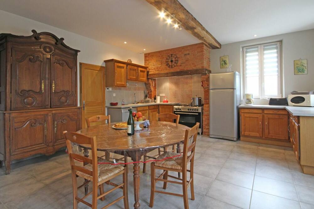 Photo of Kitchen in Pissy-Poville
