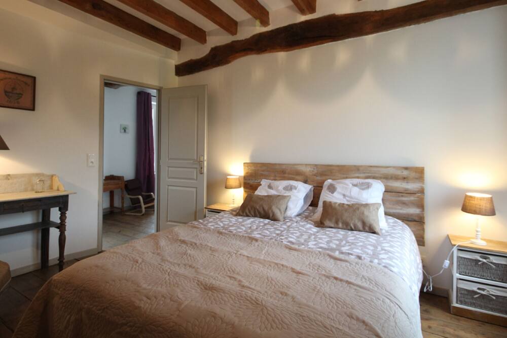 Photo of Bedroom in Pissy-Poville