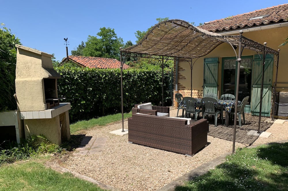 Photo of Patio Balcony in Sulignat