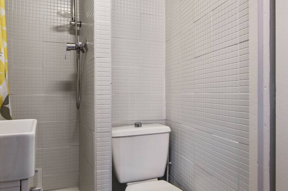 Photo of Bathroom in Bethune