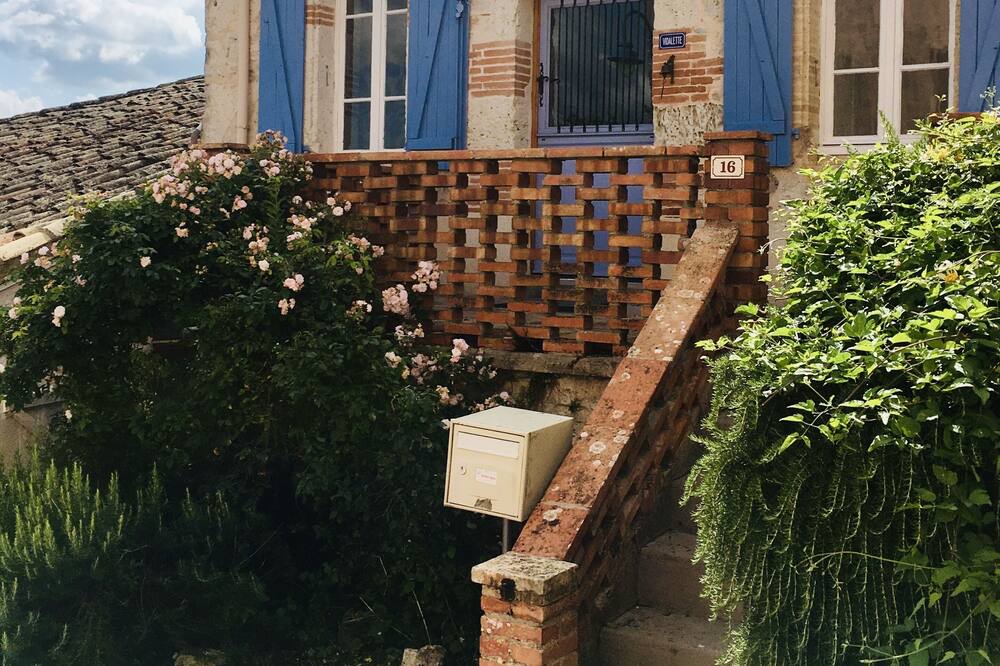 Photo of Outdoor in Miramont-de-Quercy