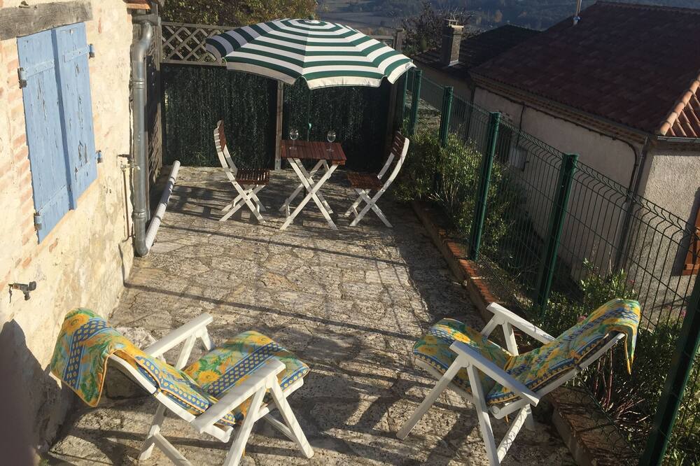 Photo of Patio Balcony in Miramont-de-Quercy